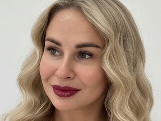 TiffanyYolanda