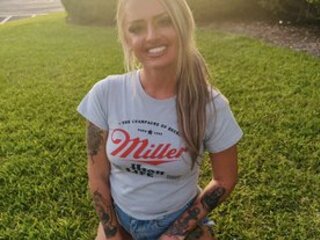 Beachblondie7413