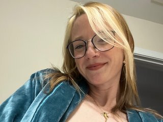 Dominant Big Tit Girls